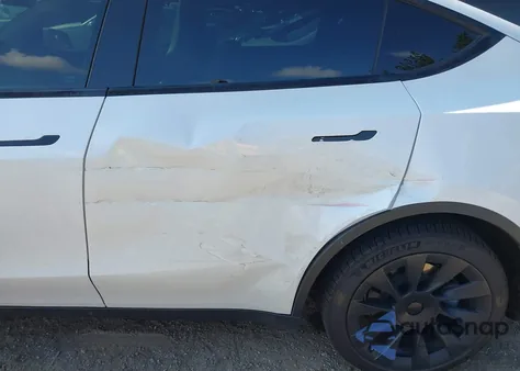 2020 Tesla Model Y Long Range Dual Motor All-Wheel Drive from USA, damaged, VIN 5YJYGDEE7LF008824